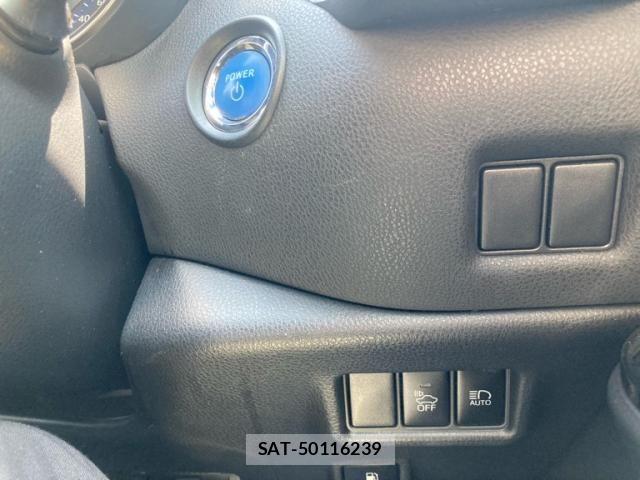 Toyota C-HR 2017-01 8313663-22