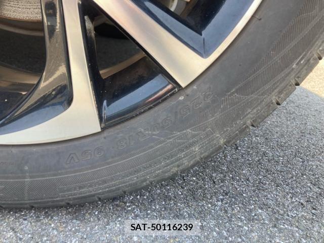 Toyota C-HR 2017-01 8313663-7