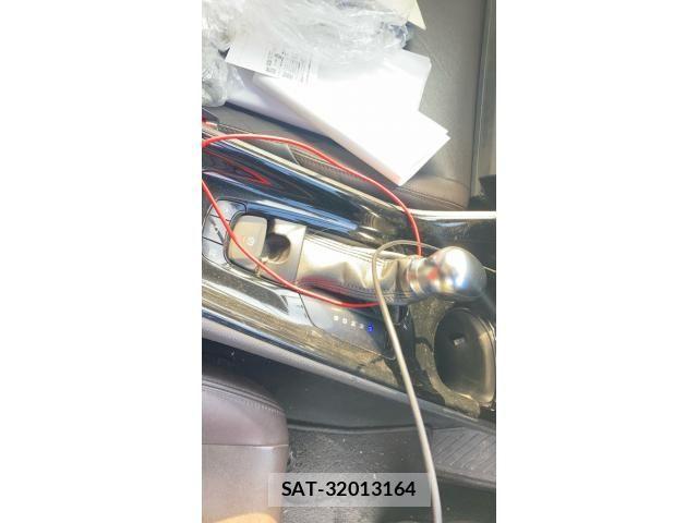 Toyota C-HR 2018-02 8313660-20
