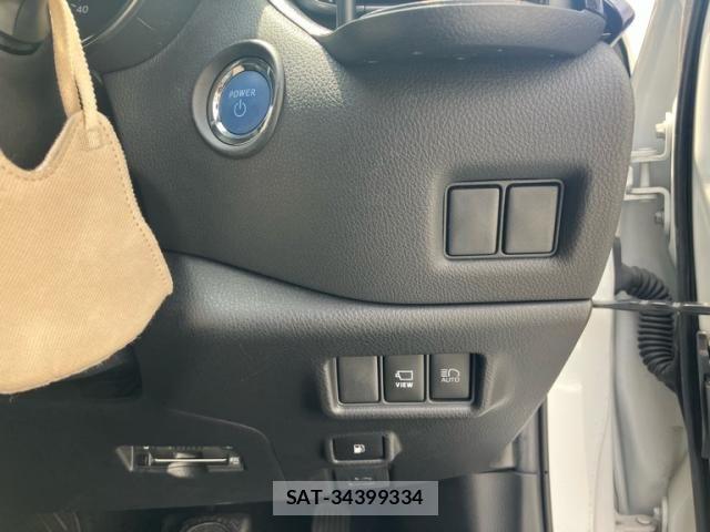 Toyota C-HR 2022-02 8313643-9