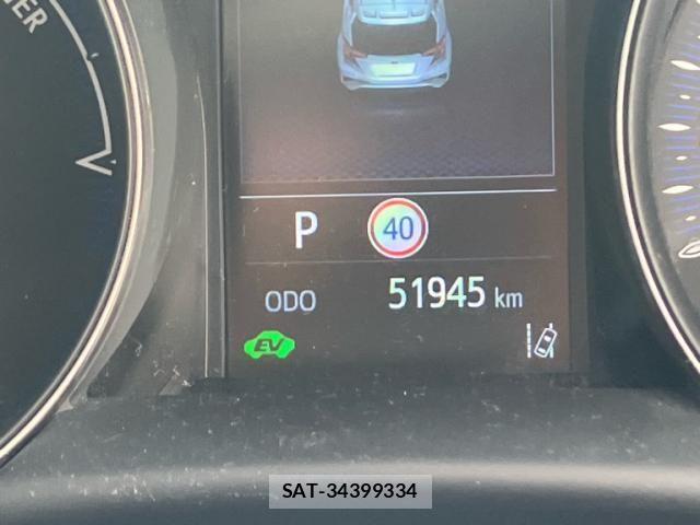 Toyota C-HR 2022-02 8313643-11