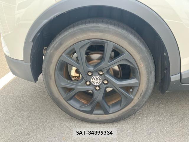 Toyota C-HR 2022-02 8313643-4