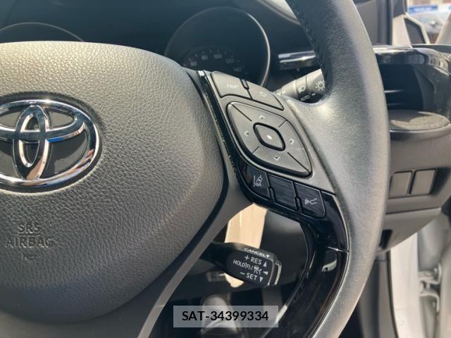 Toyota C-HR 2022-02 8313643-8