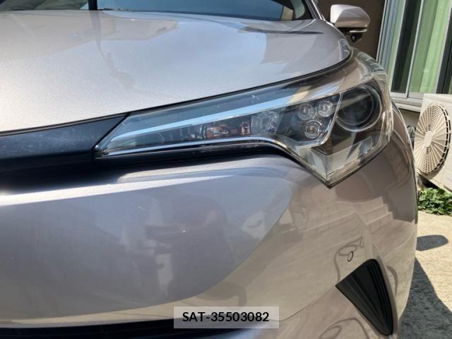Toyota C-HR 2017-02 8313651-9