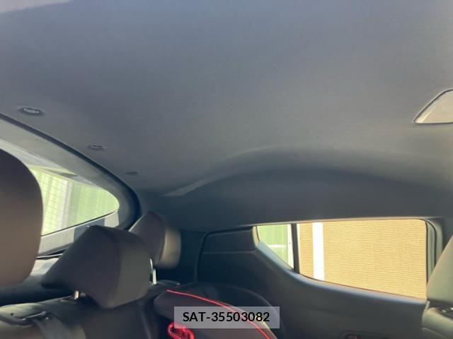 Toyota C-HR 2017-02 8313651-24