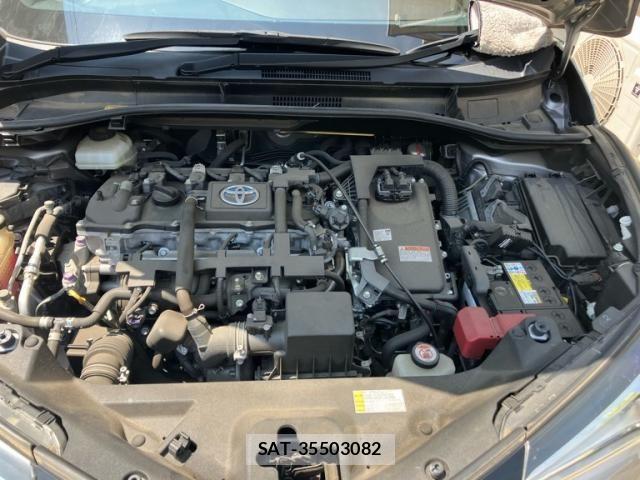 Toyota C-HR 2017-02 8313651-26