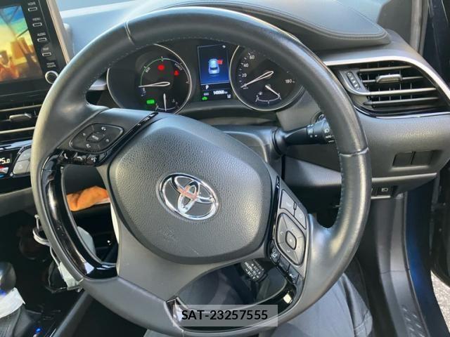 Toyota C-HR 2020-09 8313652-14