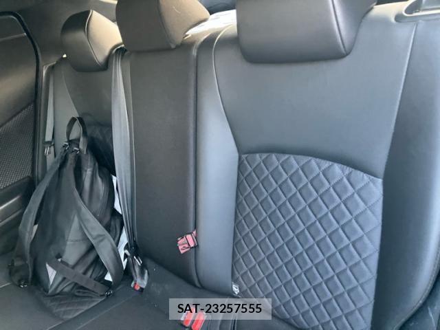 Toyota C-HR 2020-09 8313652-21