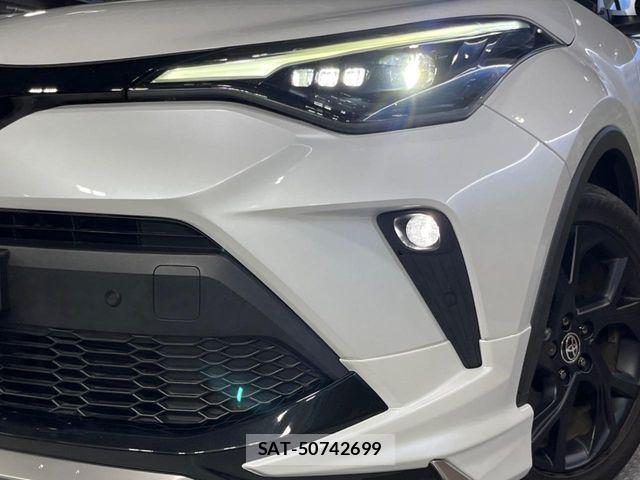 Toyota C-HR 2022-03 8313641-12