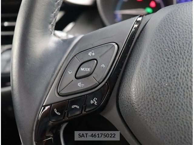 Toyota C-HR 2017-08 8313648-13