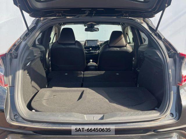 Toyota C-HR 2018-09 8313654-10
