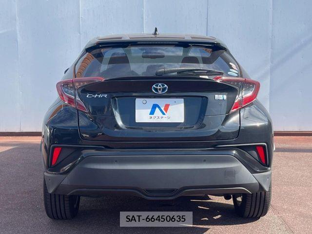 Toyota C-HR 2018-09 8313654-15