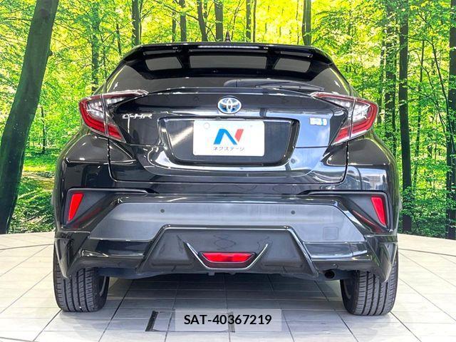 Toyota C-HR 2017-06 8313653-14