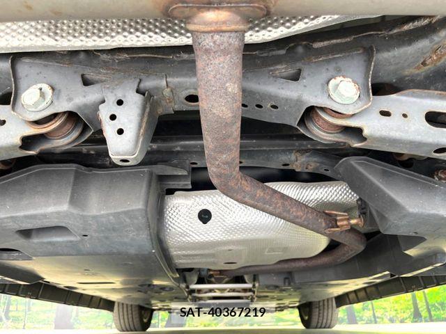 Toyota C-HR 2017-06 8313653-18