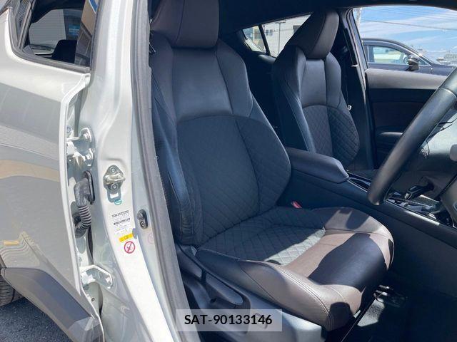 Toyota C-HR 2018-02 8313649-11