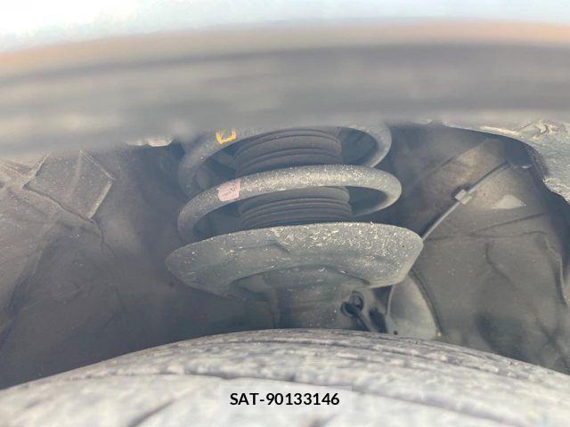 Toyota C-HR 2018-02 8313649-18