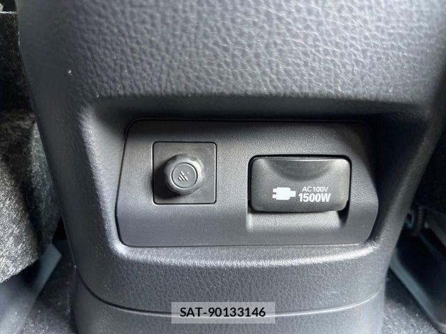 Toyota C-HR 2018-02 8313649-4