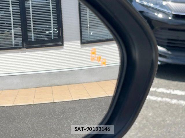 Toyota C-HR 2018-02 8313649-5