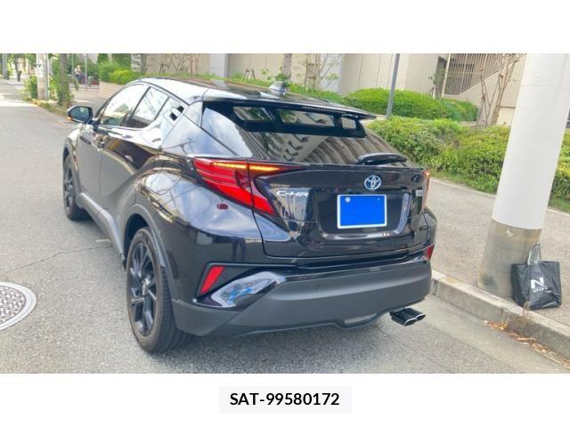 Toyota C-HR 2022-07 8313644-9