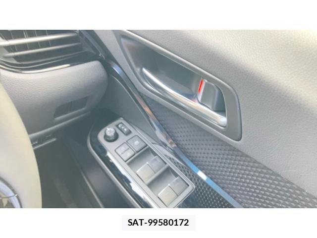 Toyota C-HR 2022-07 8313644-22