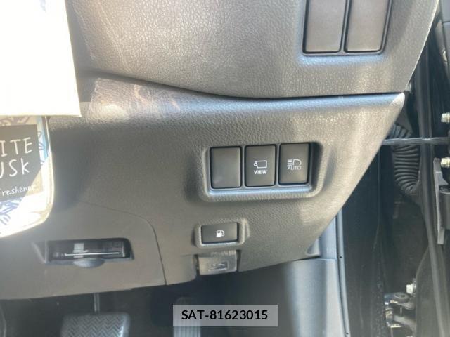 Toyota C-HR 2021-03 8335205-10