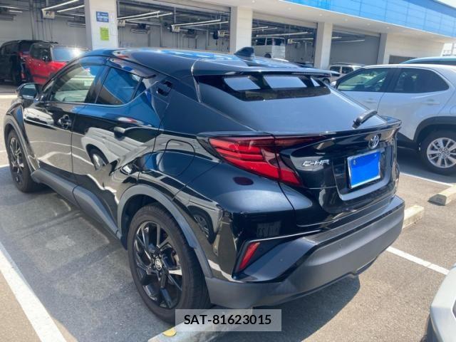 Toyota C-HR 2021-03 8335205-12