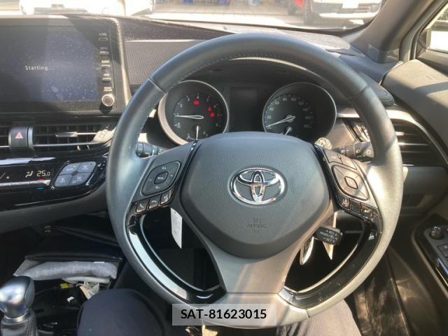 Toyota C-HR 2021-03 8335205-16