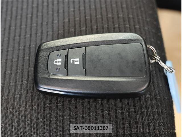 Toyota C-HR 2018-07 8335210-18