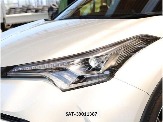 Toyota C-HR 2018-07 8335210-26