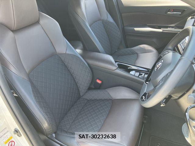 Toyota C-HR 2017-09 8335212-10