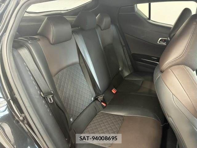 Toyota C-HR 2017-05 8335214-11