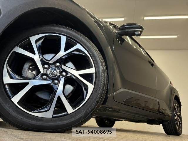 Toyota C-HR 2017-05 8335214-18