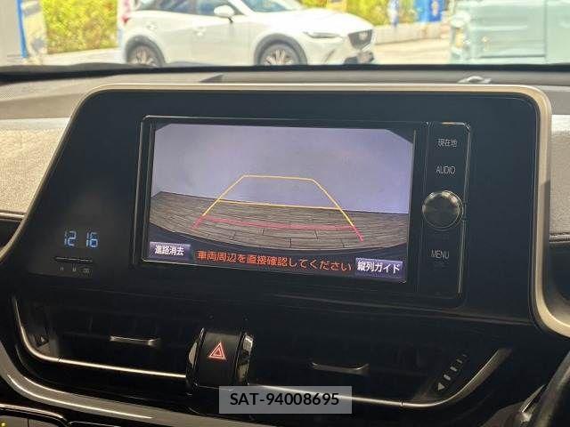 Toyota C-HR 2017-05 8335214-3