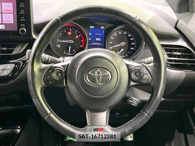 Toyota C-HR 2020-01 8335204-10
