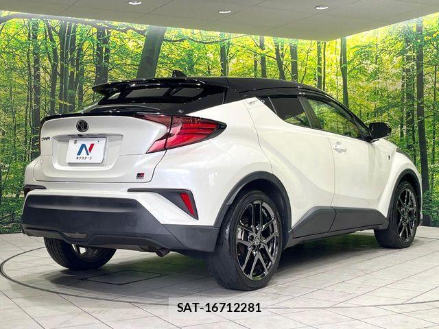 Toyota C-HR 2020-01 8335204-16