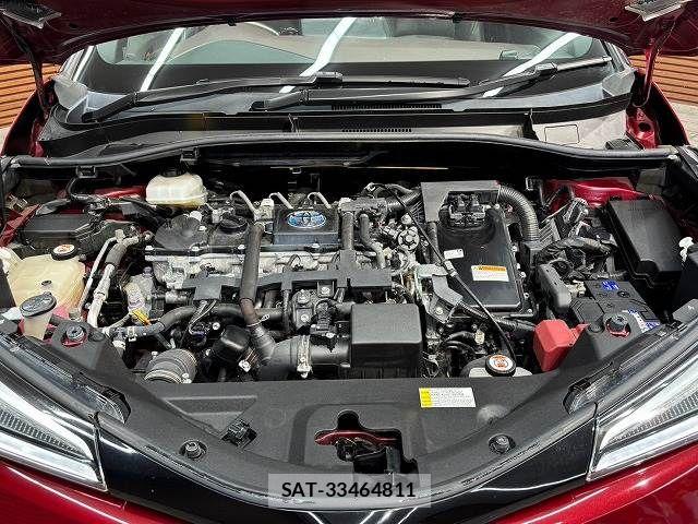 Toyota C-HR 2017-07 8335215-13