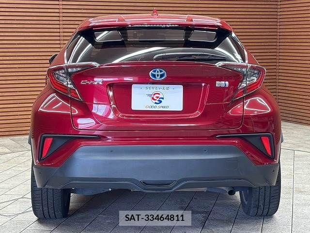Toyota C-HR 2017-07 8335215-15