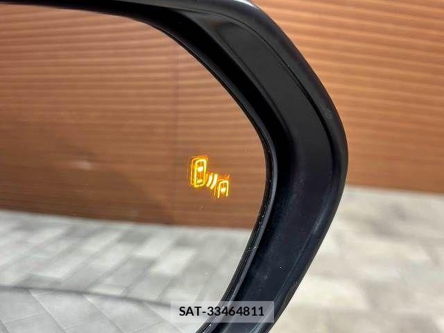 Toyota C-HR 2017-07 8335215-4