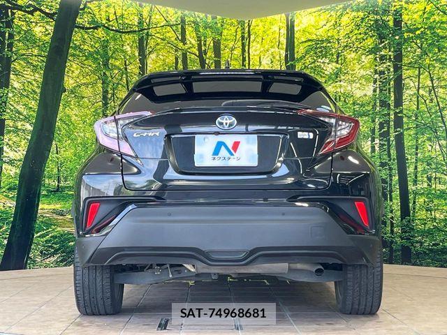 Toyota C-HR 2019-11 8335209-14