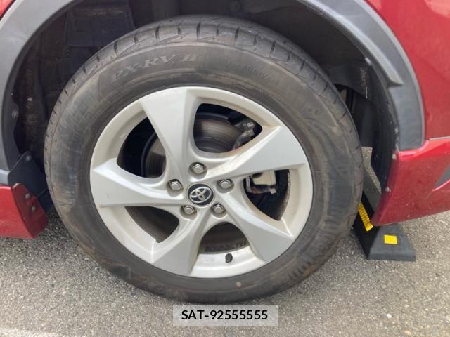 Toyota C-HR 2018-08 8335217-9