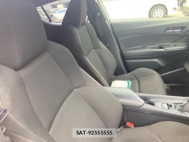 Toyota C-HR 2018-08 8335217-12