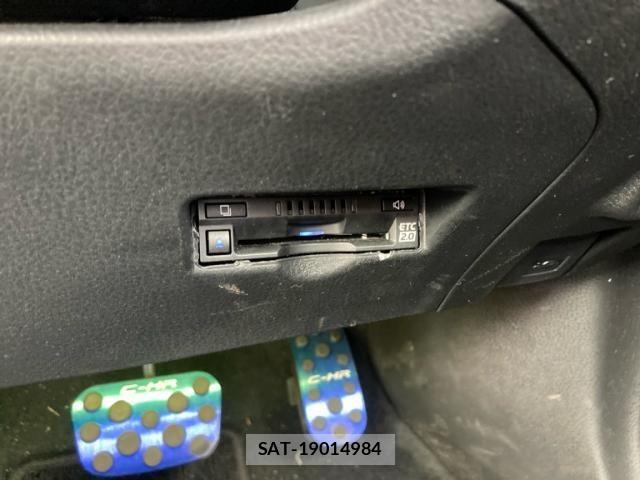 Toyota C-HR 2021-03 8335207-22