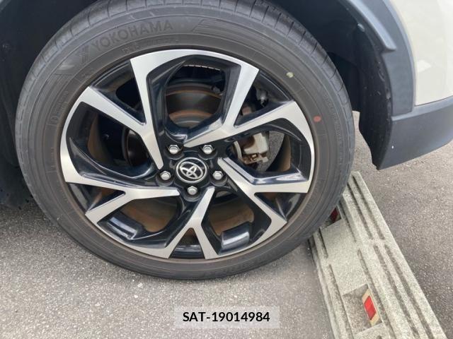 Toyota C-HR 2021-03 8335207-5