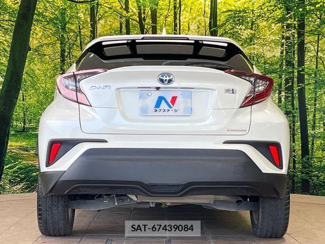 Toyota C-HR 2018-06 8335216-14