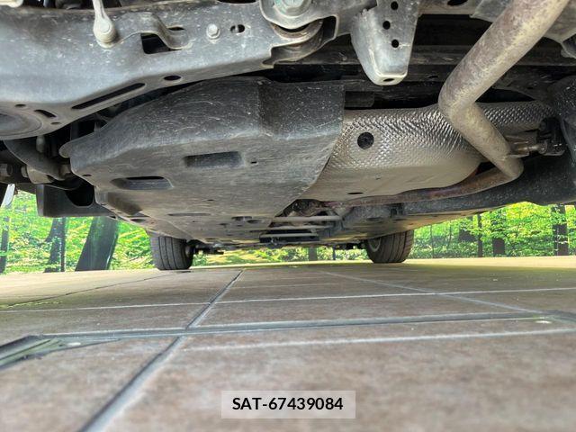 Toyota C-HR 2018-06 8335216-18