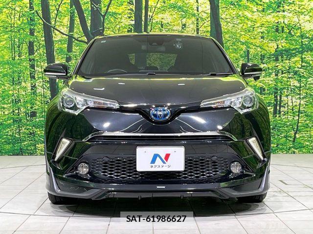 Toyota C-HR 2017-05 8335213-13