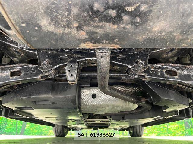 Toyota C-HR 2017-05 8335213-18
