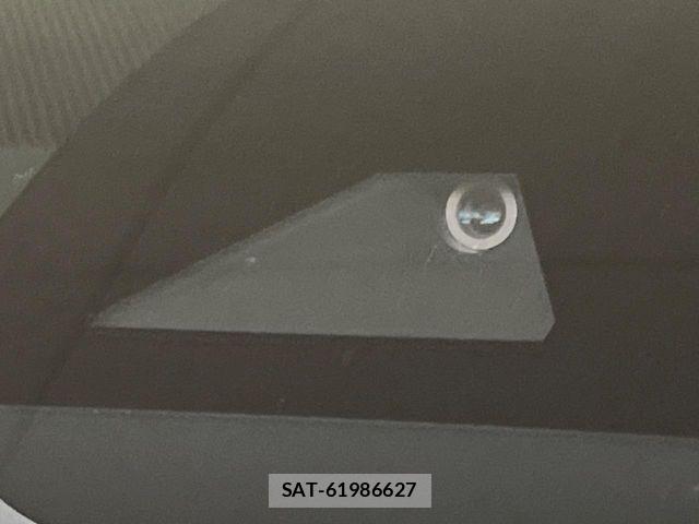 Toyota C-HR 2017-05 8335213-2