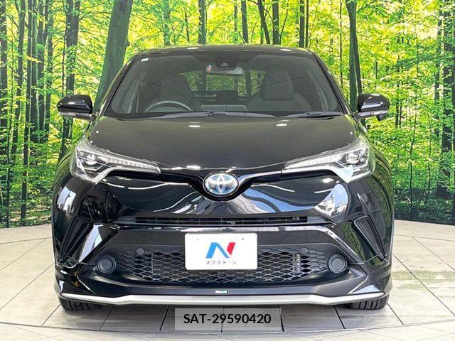 Toyota C-HR 2017-11 8334465-13