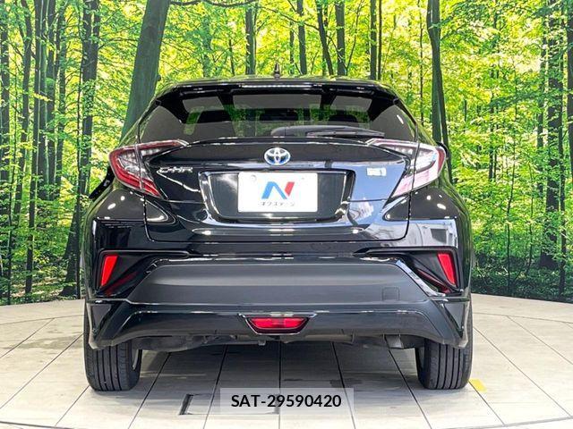 Toyota C-HR 2017-11 8334465-14